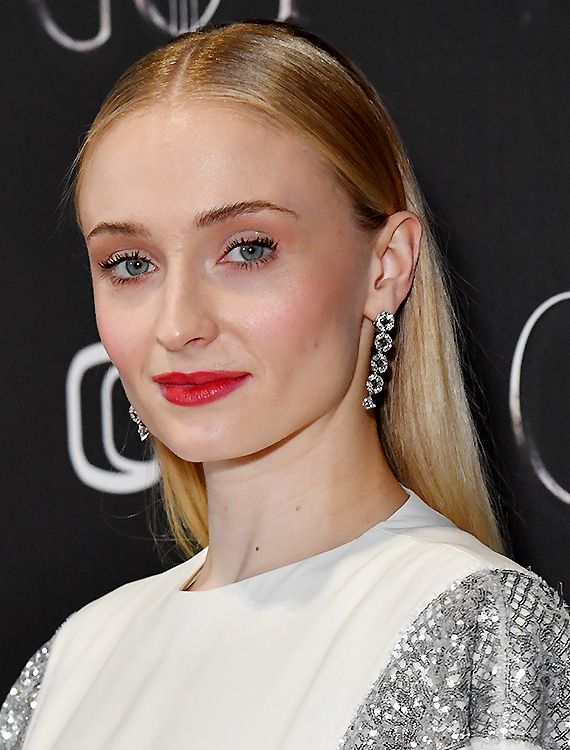 sophie turner peinados pelo fino 4a