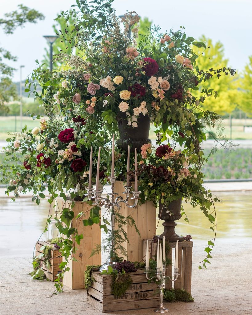 Decoración de boda con candelabros bodegón