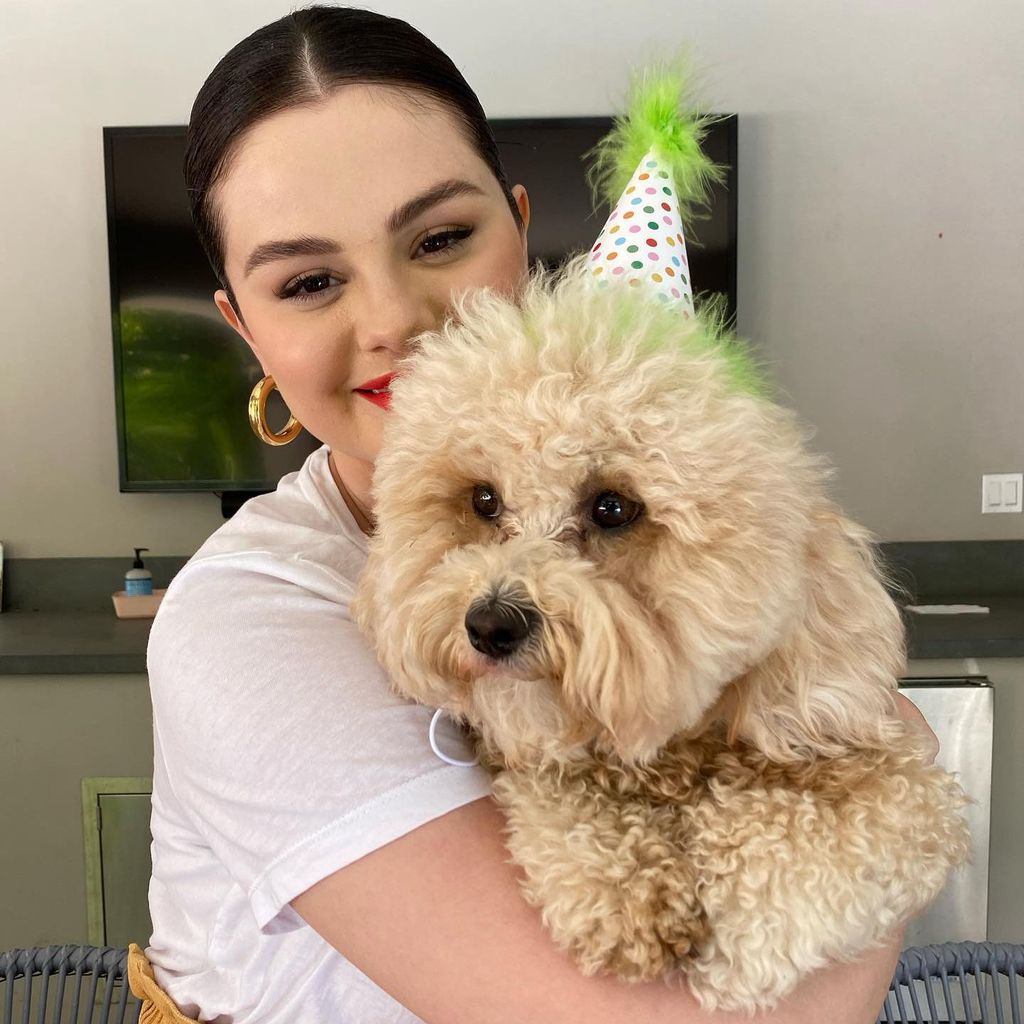 selena gomez y su perrita winnie