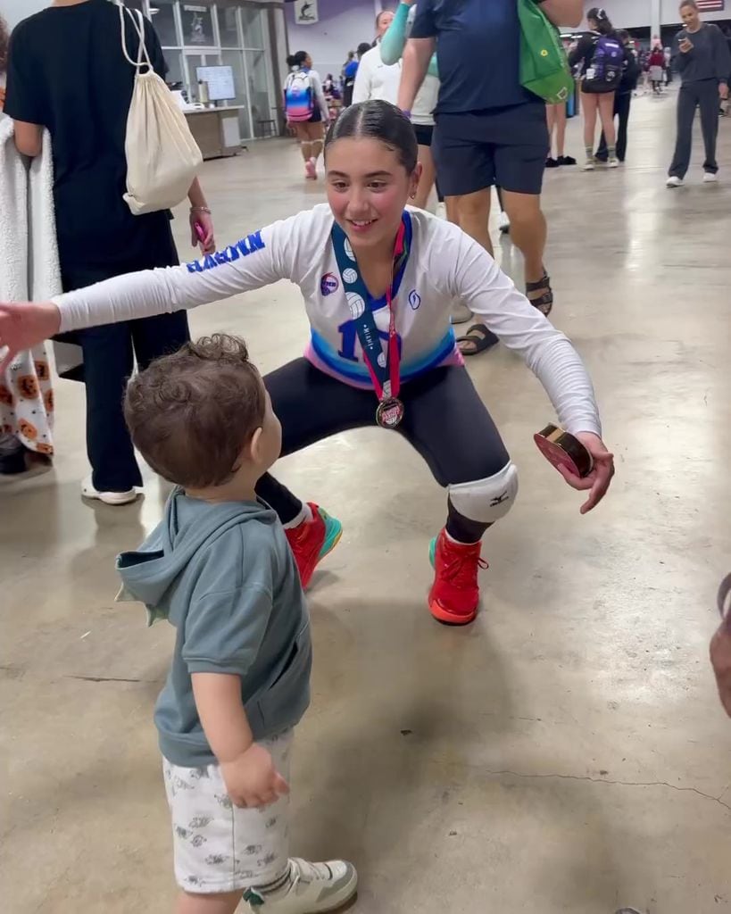 Salomé ha demostrado ser una amorosa hermana mayor para Lorenzo.