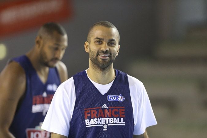 Tony Parker ha recordado lo "doloroso" que fue su divorcio con Eva Longoria y habló de la presión que supone la era de Internet, las Redes Sociales y el mundo de Hollywood
