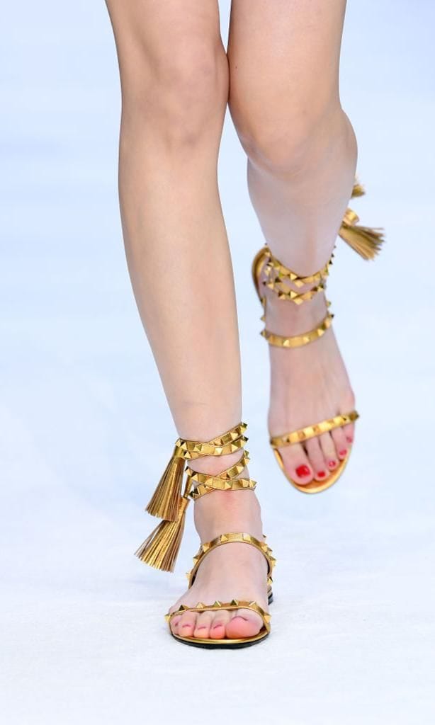 las sandalias de gladiador estar n completamente en tendencia