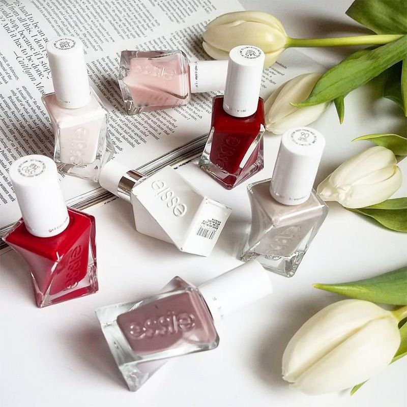 essie 10a