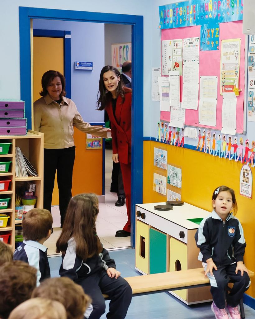 Reina Letizia en el colegio madrileño Cortes de Cádiz