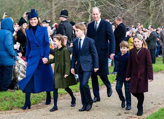 Los príncipes de Gales y sus tres hijos