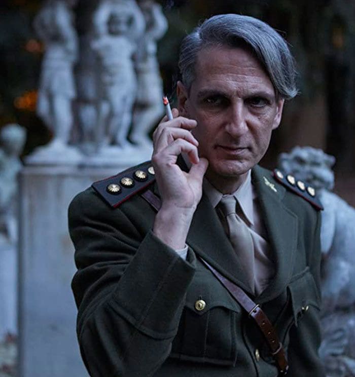 Ernesto Alterio interpreta al militar encargado de secuestrar el cuerpo de Evita