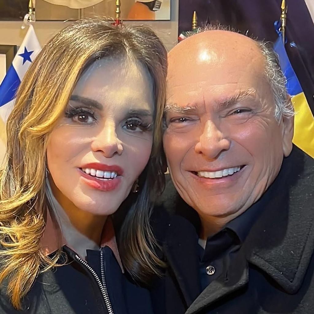 Lucía Méndez con Antonio Pérez Garibay, en una foto juntos en diciembre del 2024.