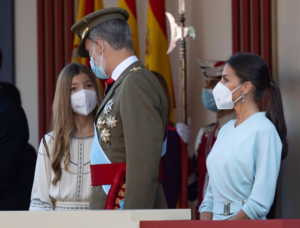 Infanta Sofía, rey Felipe, reina Letizia el 12 de octubre de 2021