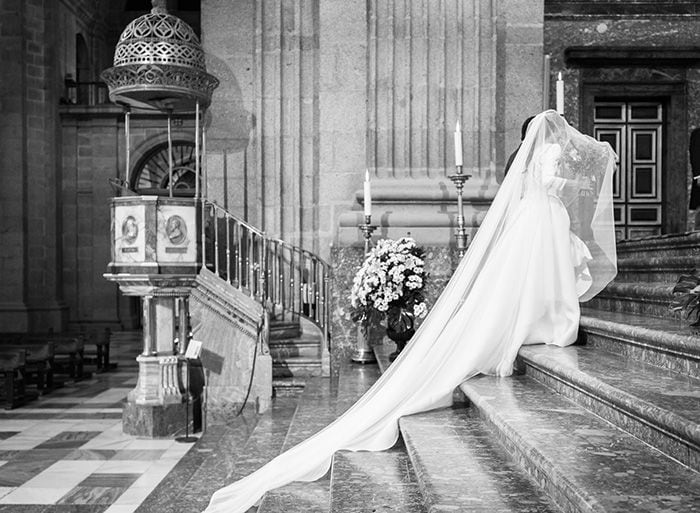 vestido novia navascués detalles velo