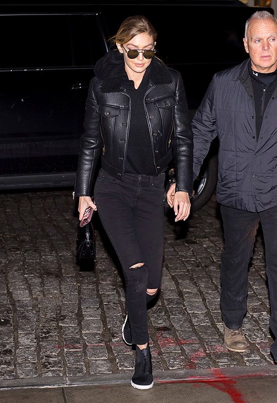 gigi hadid total look negro 3a