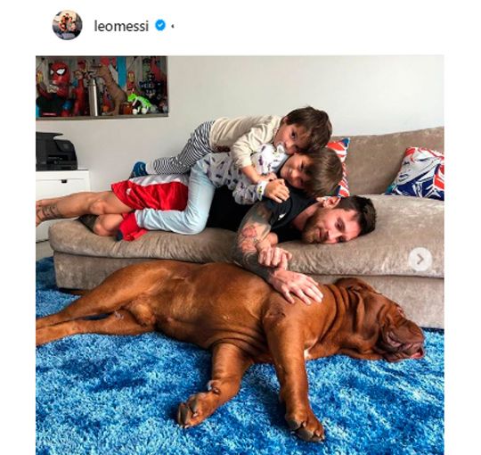 Leo Messi con sus hijos