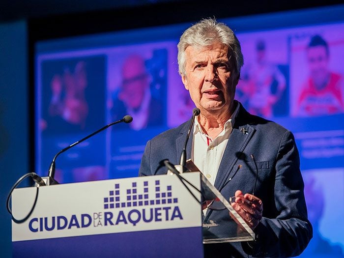 Imagen de Emilio de Villota en la gala de premios 