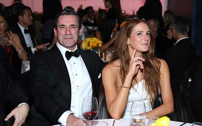 John Hamm, de 52, se casa con su novia de 35 en el paraje donde se grabó el final de 'Mad Men'