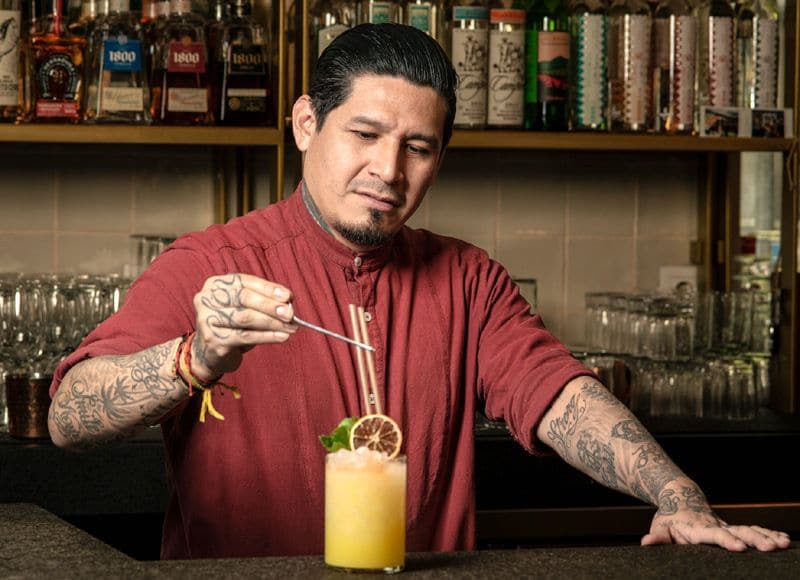 Daniel Quezada, barman de la terraza 40/42