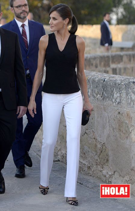 Reina Letizia pantalones