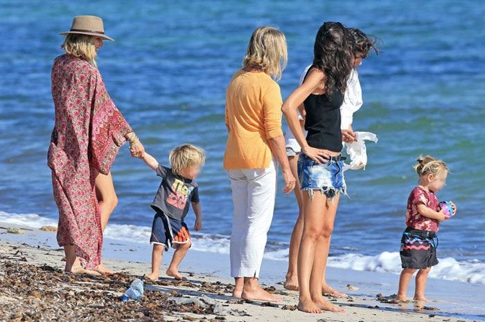 Elsa Pataky aprovechó sus días en España para relajarse con su familia en Formentera
