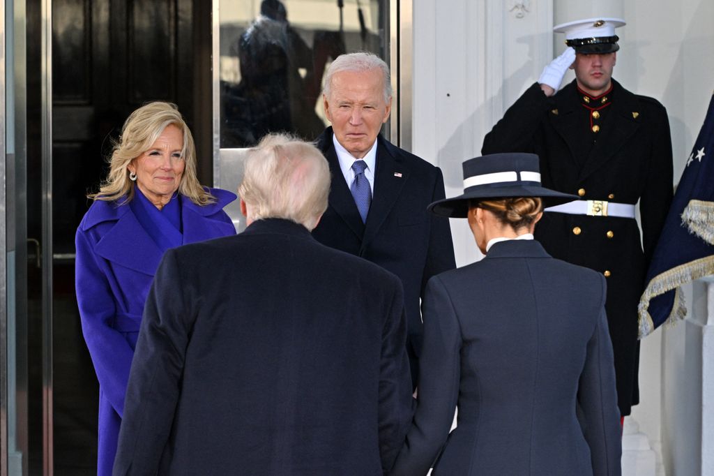 El presidente Joe Biden y la primera dama Jill Biden reciben al presidente electo Donald Trump y a su esposa Melania Trump