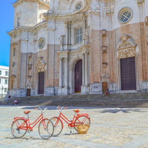 Tour en bicicleta por Cádiz Civitatis