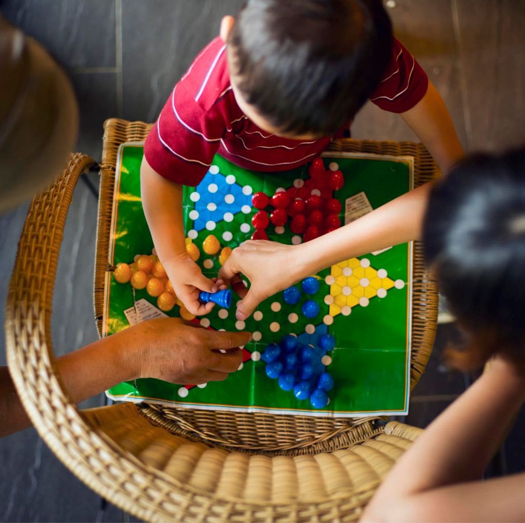 Niños jugando