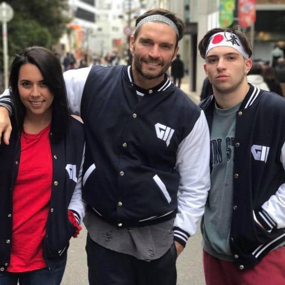 Julián Gil y sus hijos