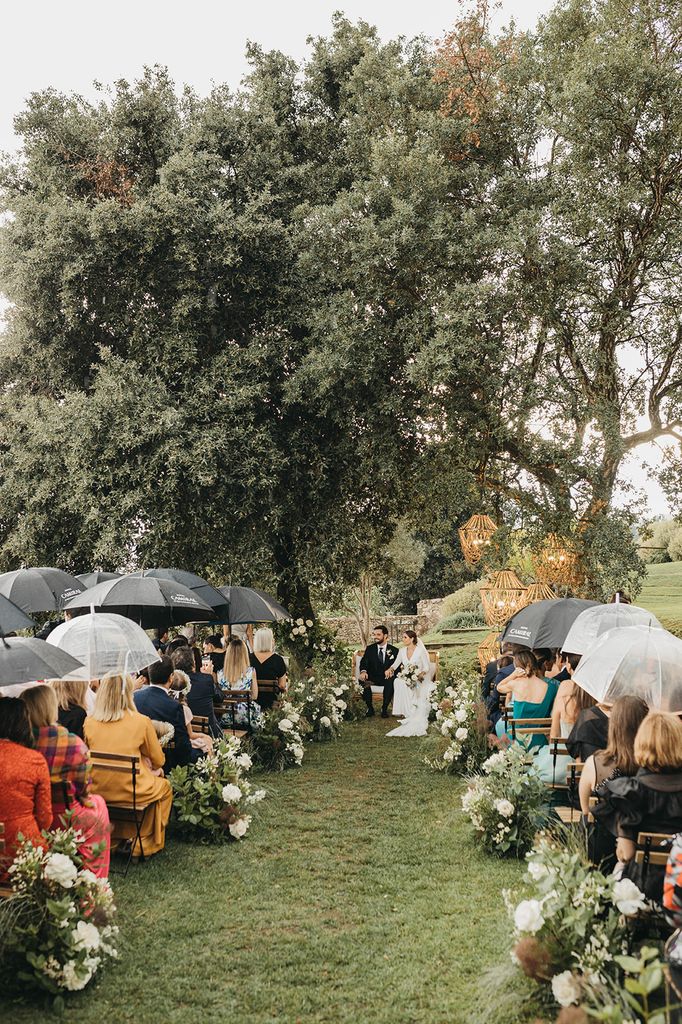 Lluvia en las bodas