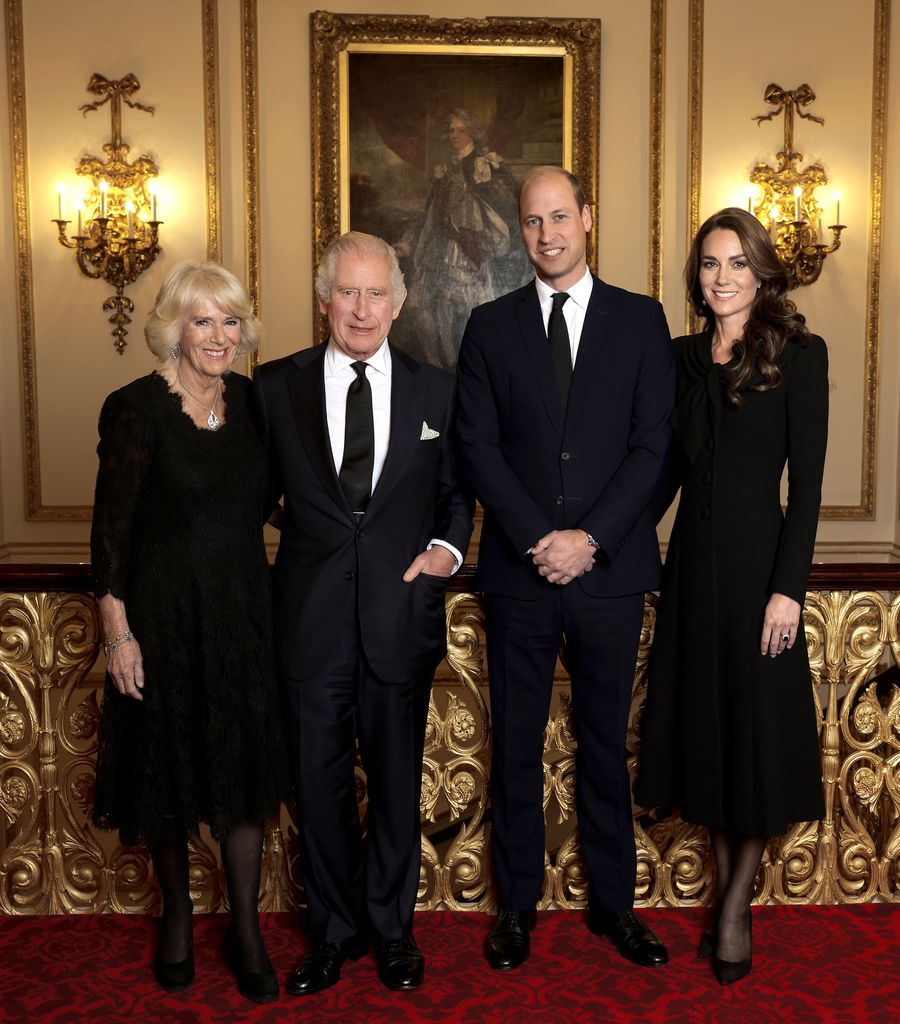 Reina Camilla, Rey Carlos III, Príncipe William y la Princesa Kate Middleton 