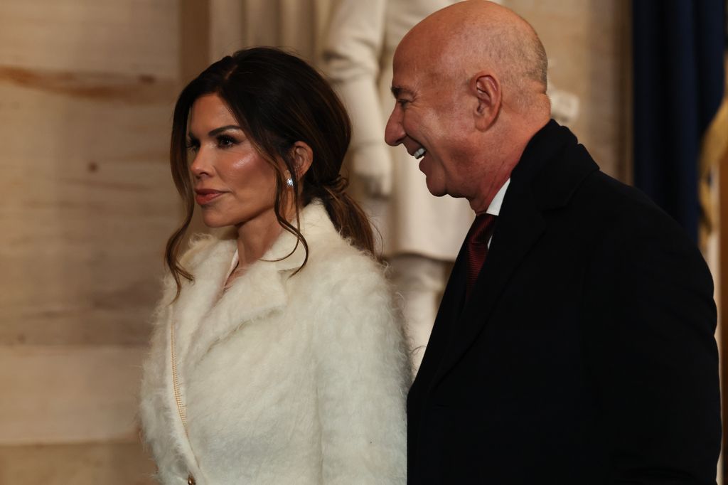 Lauren Sanchez y Jeff Bezos durante las primeras actividades del Inauguration Day 