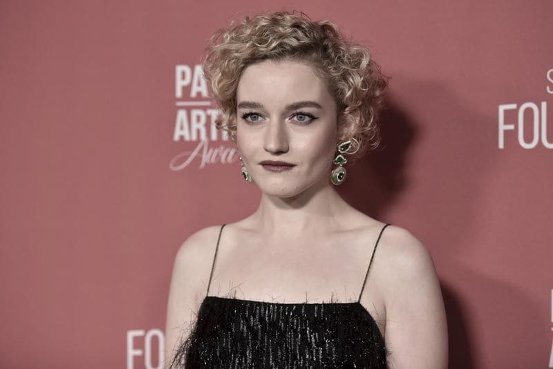 julia garner gtres