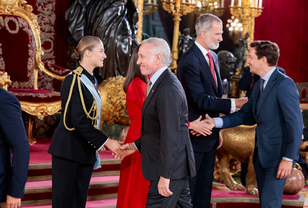 Princesa Leonor de Borbon y Eduardo Inda en el Besa Manos 2024