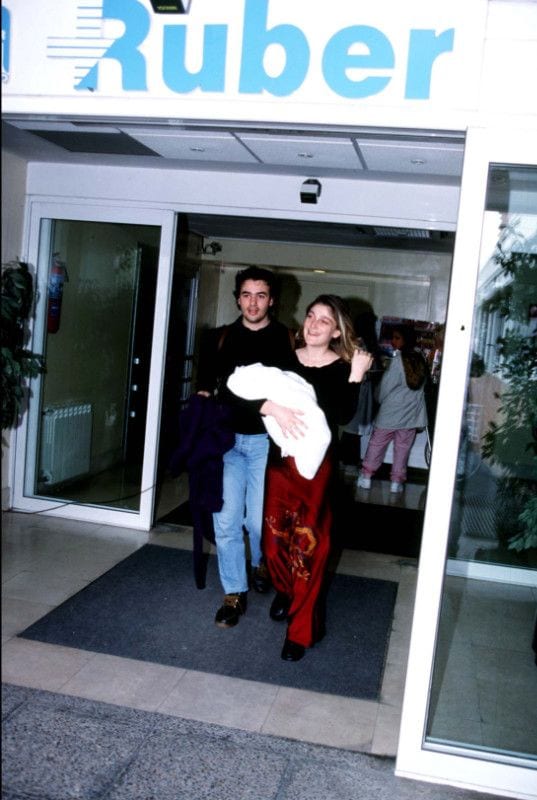 Liberto Rabal y su mujer Adriana Davidova con su hijo Daniel
