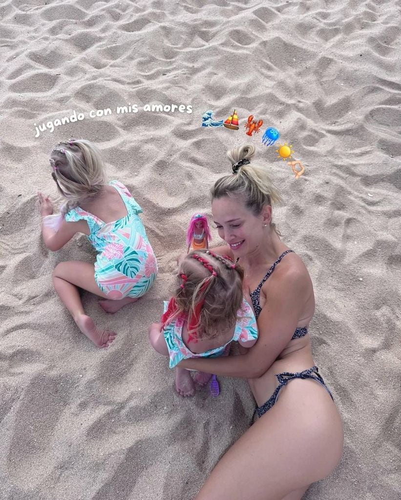 Luisana Lopilato con sus hijos