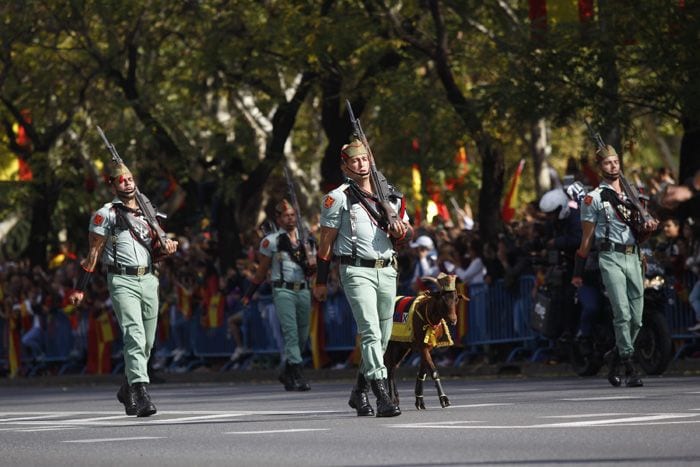 Desfile en el Día de la Hispanidad