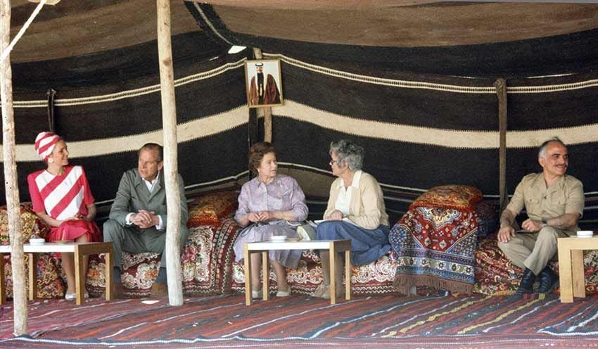 La Reina Isabel II y el Príncipe Felipe, Duque de Edimburgo, en Petra, Jordania