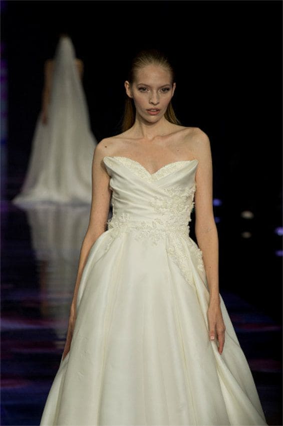 pronovias 52