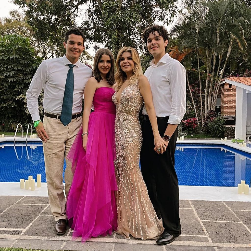 Itatí Cantoral y su hija María Itatí