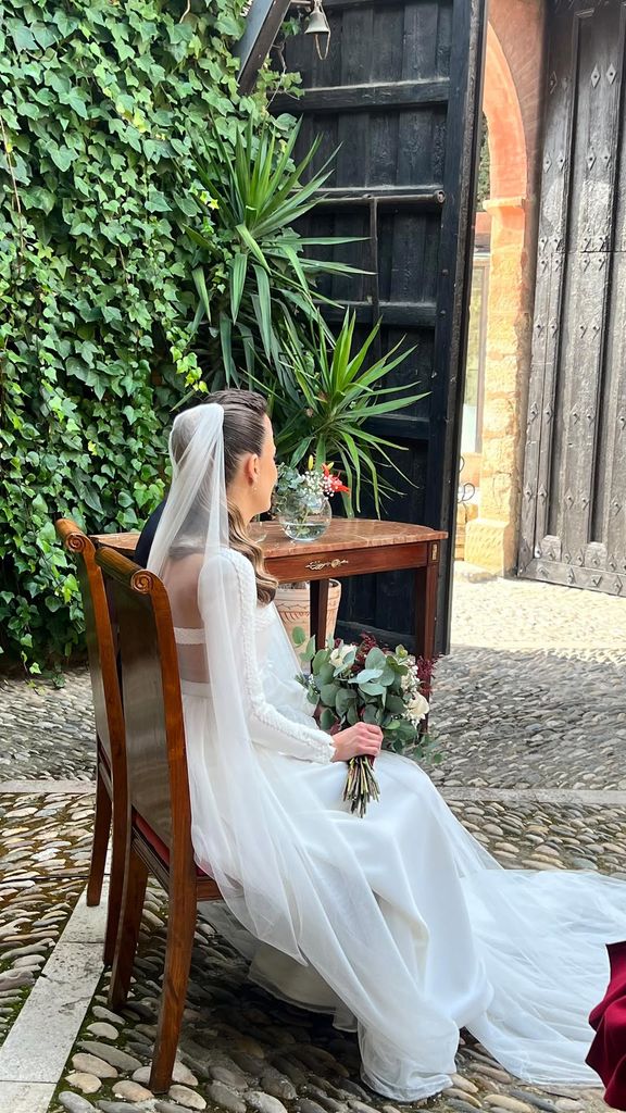 Boda viral en Jaén: la novia detiene la ceremonia para hacer esto antes del gran momento