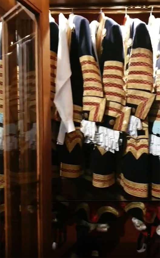 Ropa de ceremonia de Patrimonio Nacional