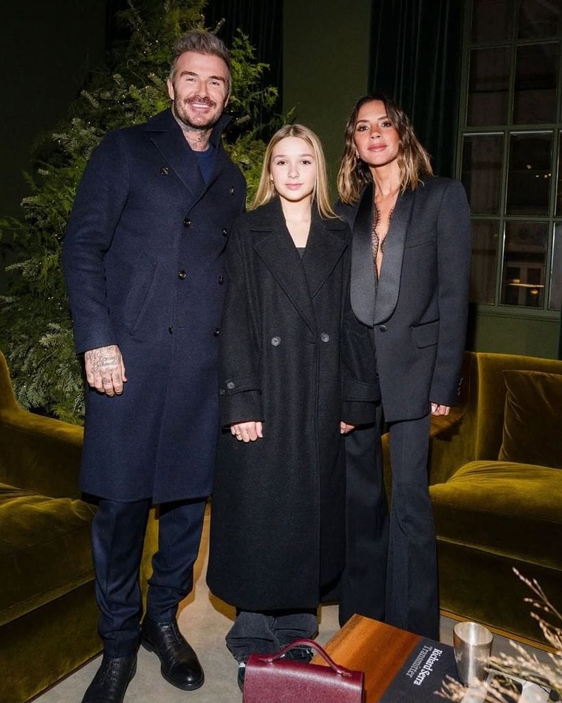 David Beckham con su hija Harper Seven y Victoria Beckham en un evento en la tienda de moda en Londres