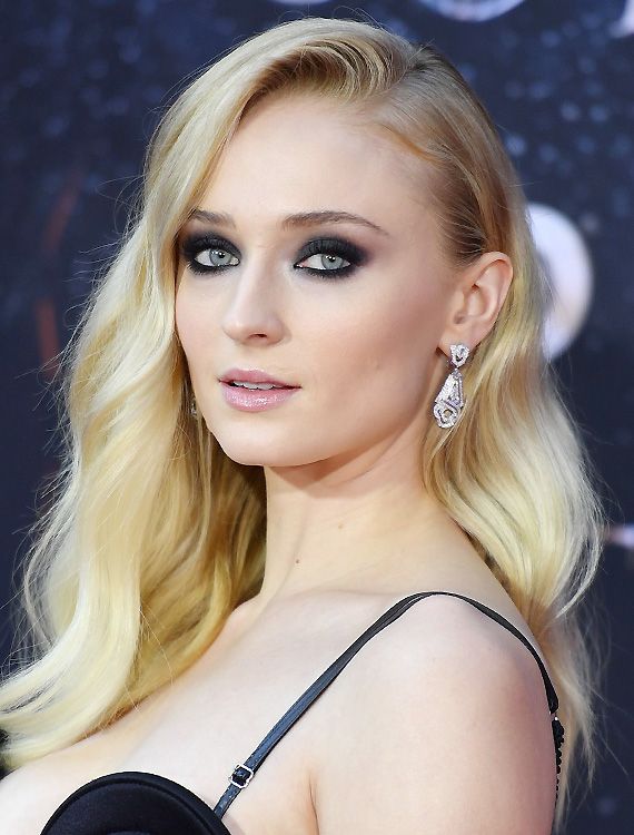 sophie turner peinados pelo fino 3a