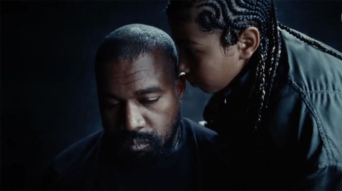 El músico Kanye West ha inculcado a su hija su talento musical