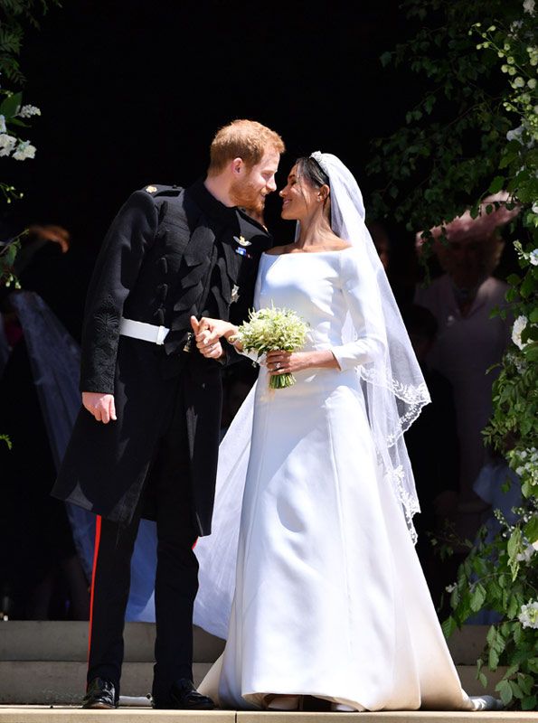 Salen a la luz las fotos de la primera boda de Meghan ¡y su vestido nupcial era como el de Kate Middleton!