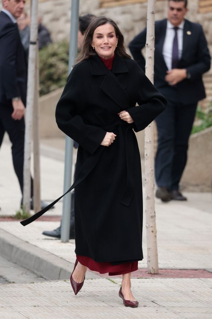 LA REINA LETIZIA SE DA UN BAÑO DE MASAS A SU LLEGADA A TUDELA