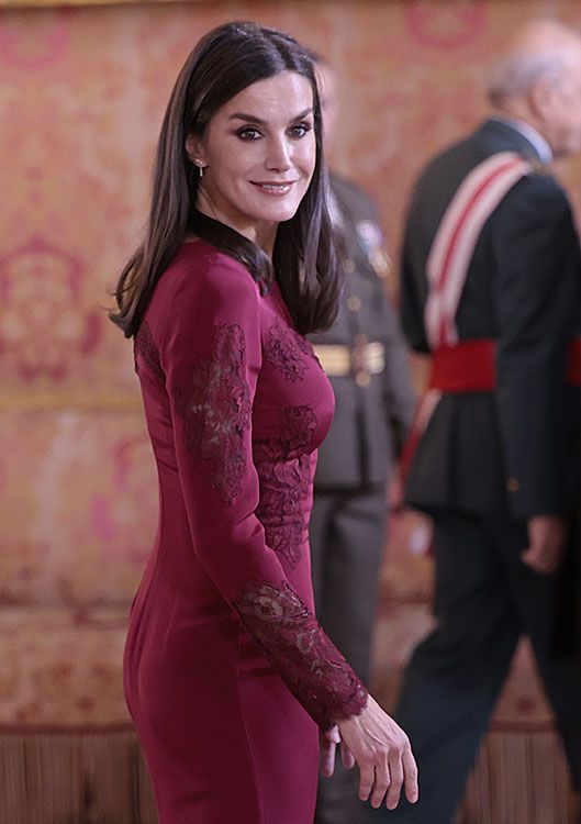 Doña Letizia vestida de Felipe Varela 