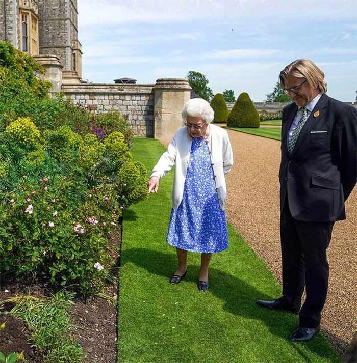 El regalo con significado que ha recibido Isabel II para marcar el que hubiera sido el 100 cumpleaños de Felipe de Edimburgo