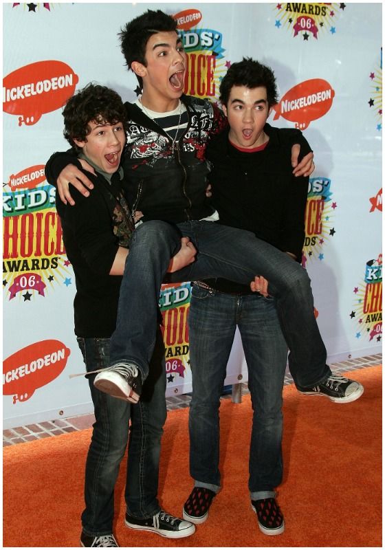 Curiosidades Jonas Brothers carrera 01