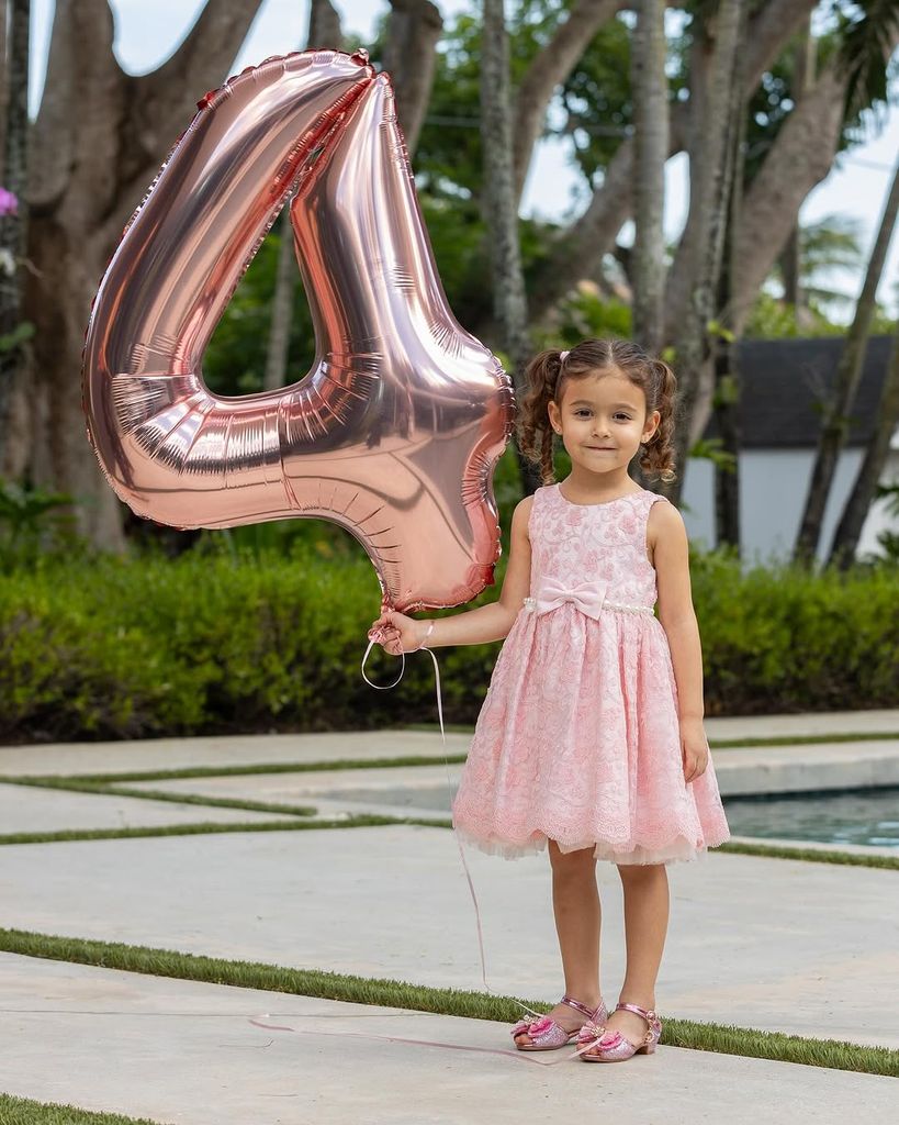 Skye, la hija menor de Ximena Duque cumple cuatro años