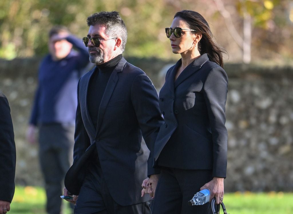  Simon Cowell junto a su novia Lauren Silverman 