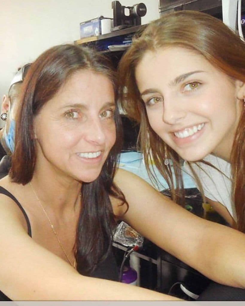 Michelle Renaud y su mamá, Laura Ruesga.