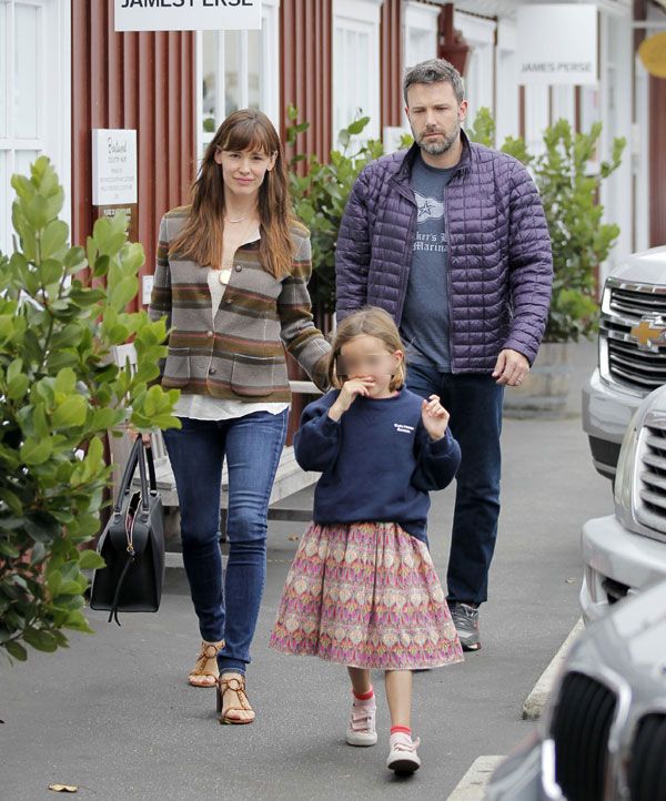 Pese a haberse separado hace diez meses, Ben Affleck y Jennifer Garner es habitual verles compartir momentos juntos por el bien de sus tres hijos
