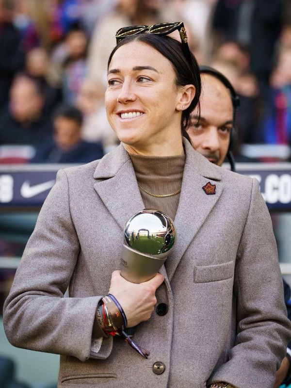 lucy bronze